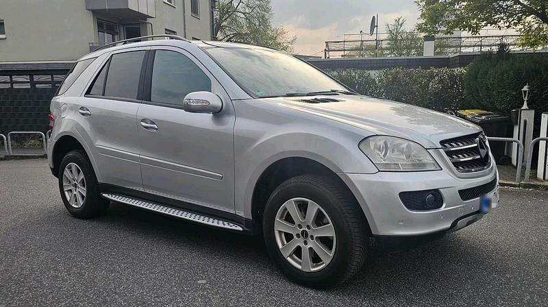 Gebraucht Mercedes ML280 190 PS (139 kW) 2007 Silber SUV