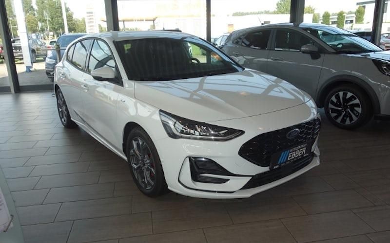 Gebraucht Ford Focus ST-Line 125 PS (91 kW) 2024 Weiß Limousine
