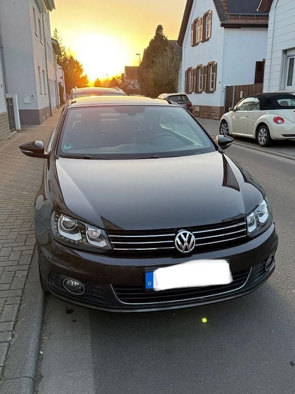 Gebraucht VW Eos Sportline 122 PS (89 kW) 2014 Braun Cabrio