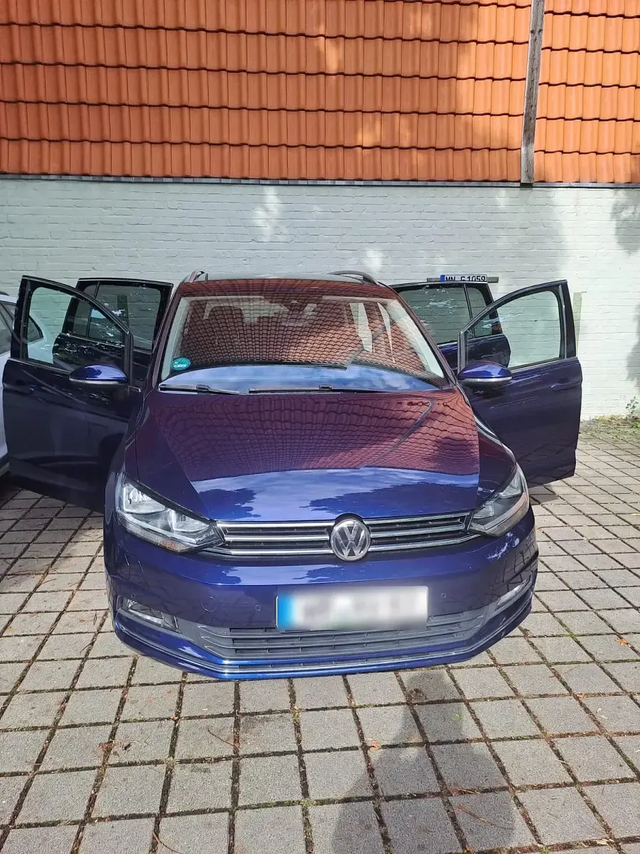 Gebraucht VW Touran 2016 Blau Van / Kleinbus