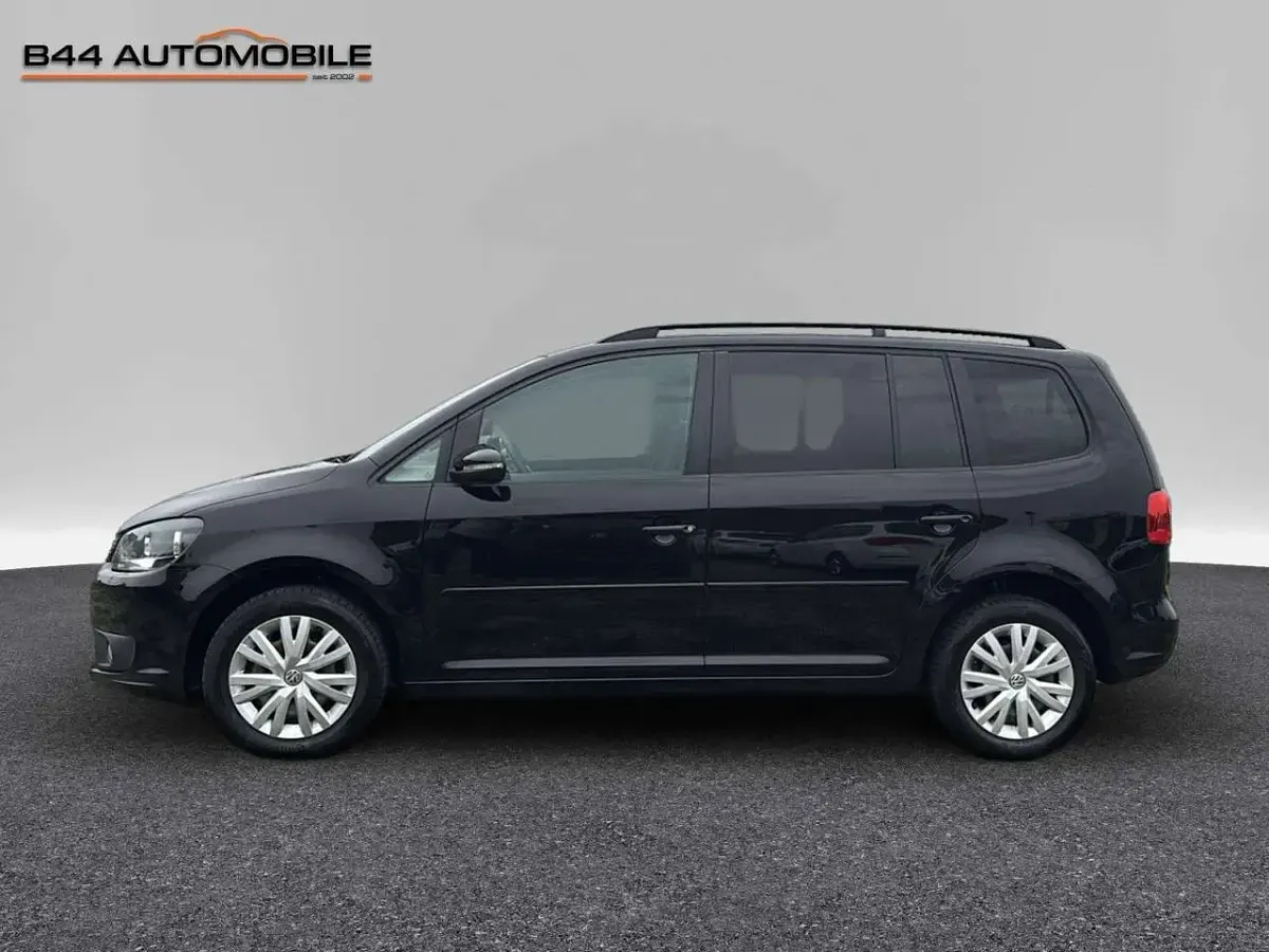 Gebraucht VW Touran 105 PS (77 kW) 2011 Deep black perleffekt Van / Kleinbus