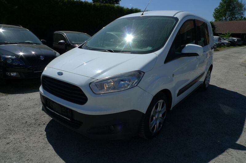 Weiß Gebraucht 2017 Ford Transit Trend Kombi | 6.890 € (Fairer Preis) - Bild 1/4