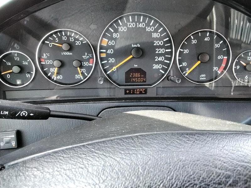 Gebraucht Mercedes SL280 193 PS (141 kW) 2000 Blau Cabrio