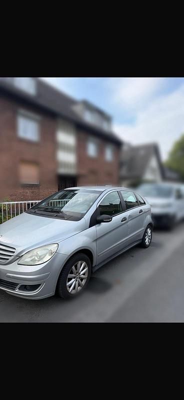 Gebraucht Mercedes B170 116 PS (85 kW) 2005 Grau Van / Kleinbus