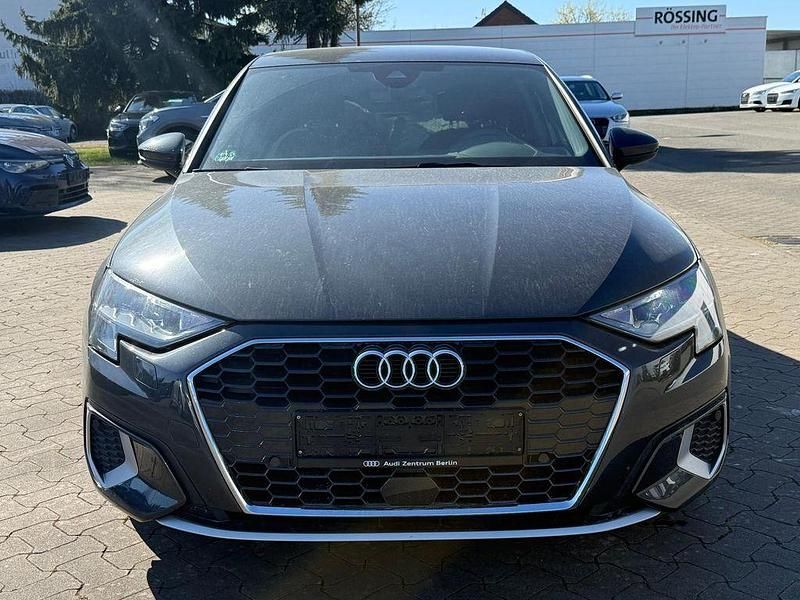 Second-hand Audi A3 Advanced Plus 116 CP (85 kW) 2022 Gri Berlinǎ