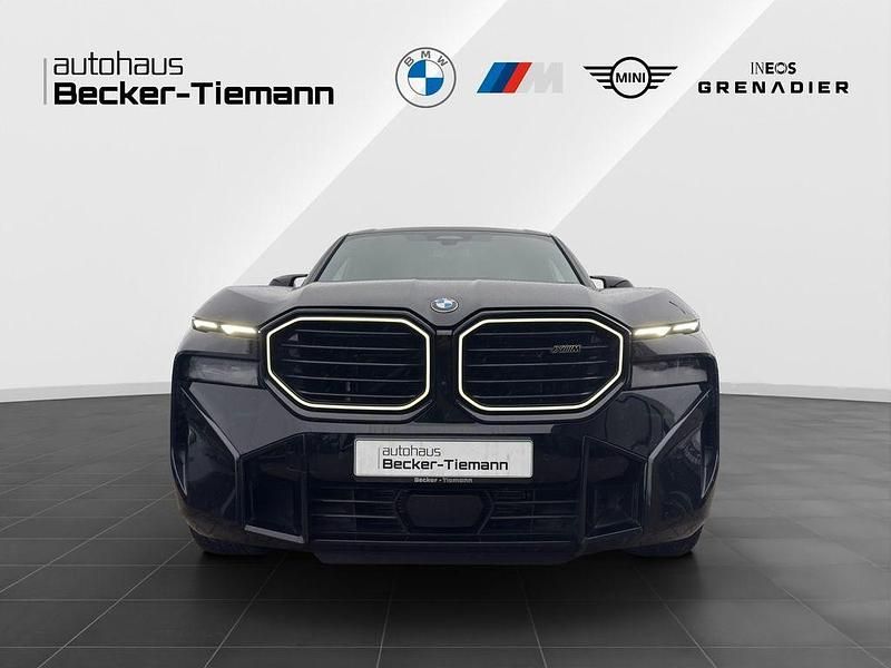 Gebraucht BMW XM Performance 653 PS (480 kW) 2024 Saphirschwarz SUV
