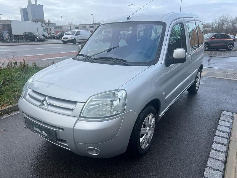 Grau Gebraucht 2006 Citroën Berlingo Van / Kleinbus | 1.990 € (Superpreis) - Bild 1/4