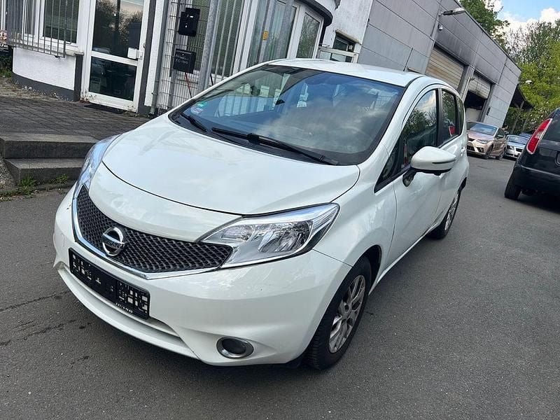 Gebraucht Nissan Note Acenta 80 PS (58 kW) 2015 Weiß Kleinwagen