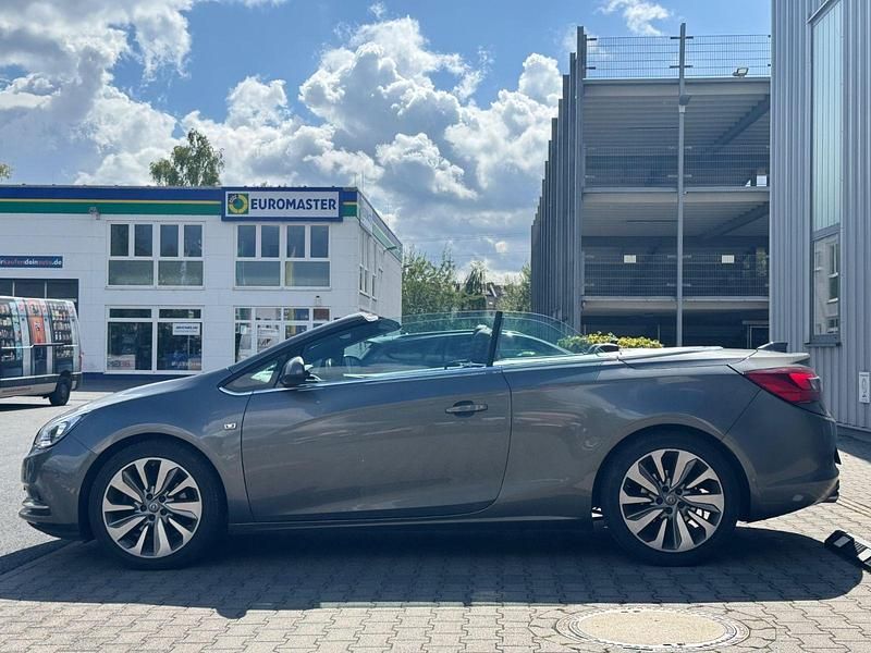 You drive me crazy Gebraucht 2017 Opel Cascada Innovation Cabrio | 11.690 € (Guter Preis) - Bild 1/3