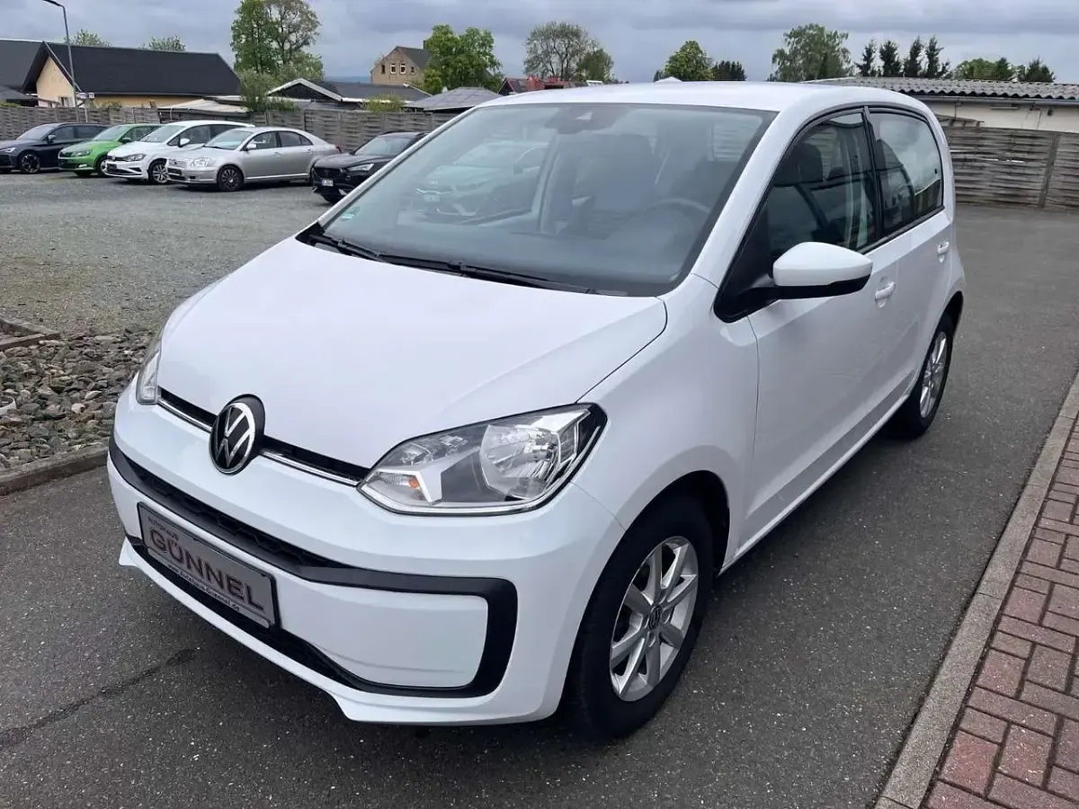 Second-hand VW up! 65 CP (47 kW) 2020 Alb Hatchback