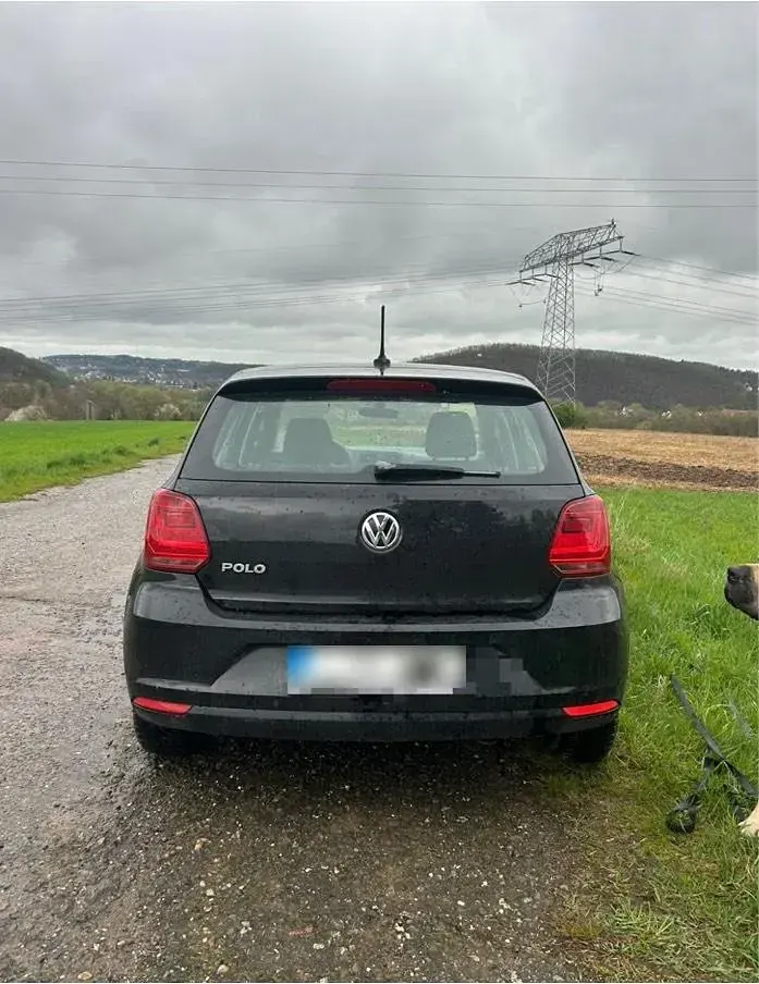 Gebraucht VW Polo 60 PS (44 kW) 2014 Schwarz Kleinwagen