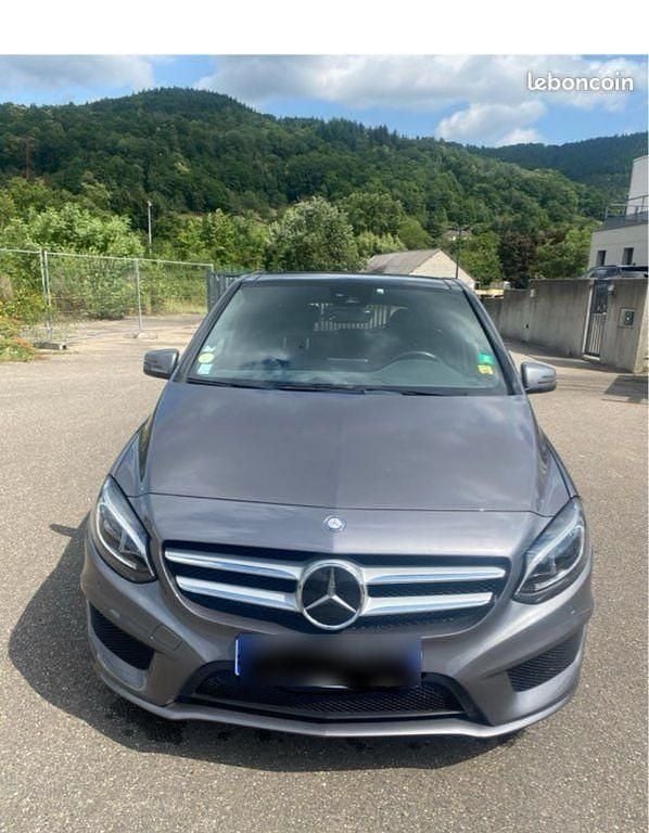 Grau Gebraucht 2017 Mercedes B220 AMG Van / Kleinbus | 19.900 € (Etwas zu teuer) - Bild 1/4