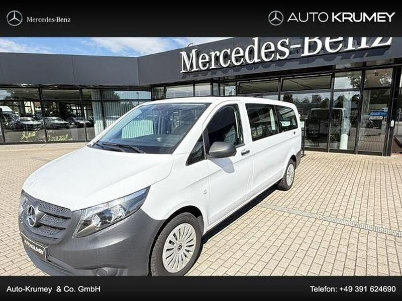Weiß Gebraucht 2022 Mercedes Vito Van / Kleinbus | 34.272 € (Teuer) - Bild 1/4