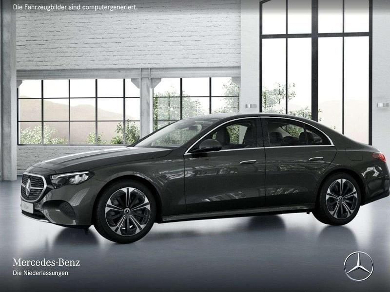Gebraucht Mercedes E300 Avantgarde 204 PS (150 kW) 2024 Grau Limousine