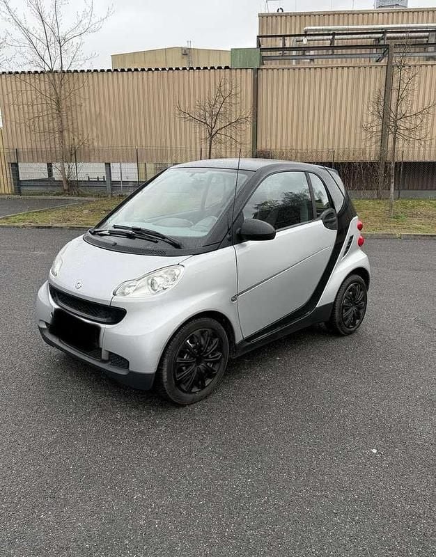 Gebraucht Smart ForTwo Coupé 75 PS (55 kW) 2009 Silber Coupé