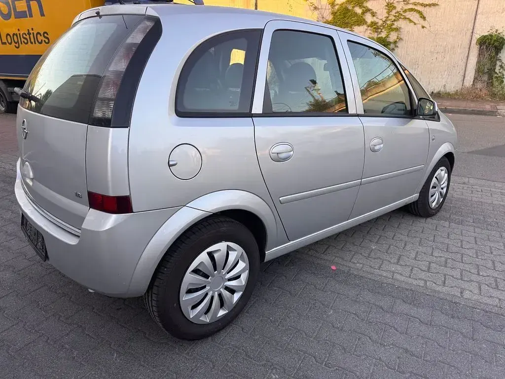 Używany Opel Meriva Cosmo 105 KM (77 kW) 2007 Minivan
