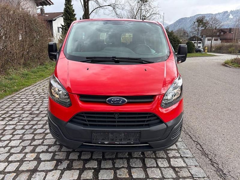 Gebraucht Ford Transit 105 PS (77 kW) 2017 Rot Kombi