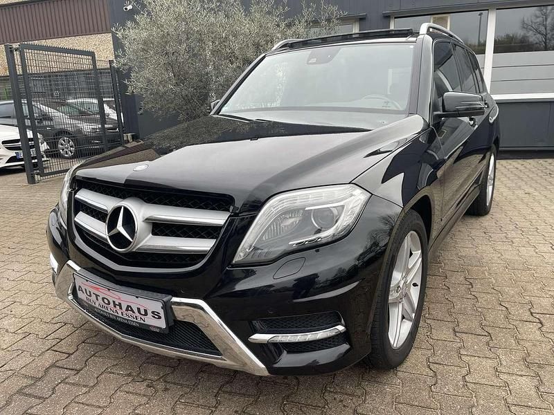 Gebraucht Mercedes GLK250 AMG 204 PS (150 kW) 2012 Obsidianschwarz  metalliclack SUV