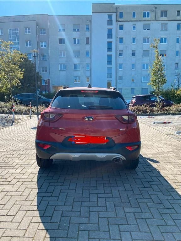 Rot Gebraucht 2019 Kia Stonic Platinum Edition SUV | 12.950 € (Guter Preis) - Bild 1/4