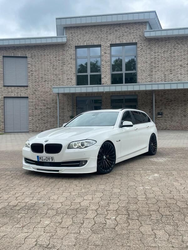 Weiß Gebraucht 2010 BMW 530 Kombi | 16.999 € - Bild 1/4