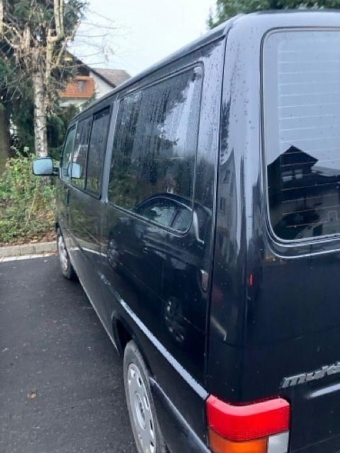 Gebraucht VW Multivan 102 PS (75 kW) 1997 Schwarz Van
