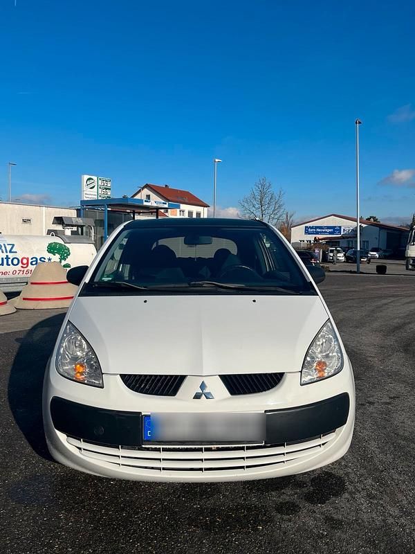 Gebraucht Mitsubishi Colt 75 PS (55 kW) 2008 Weiß Kleinwagen