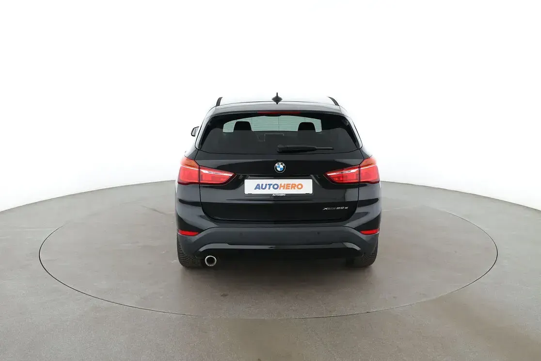 Gebraucht BMW X1 Advantage 220 PS (161 kW) 2021 Schwarz SUV