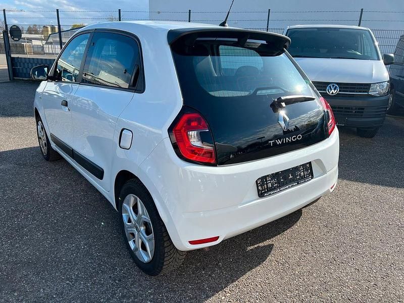 Gebraucht Renault Twingo Life 65 PS (47 kW) 2021 Weiß Kleinwagen