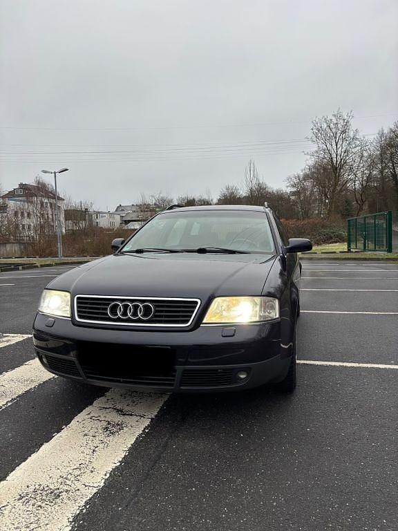 Gebraucht Audi A6 Comfort 193 PS (141 kW) 2001 Blau Kombi