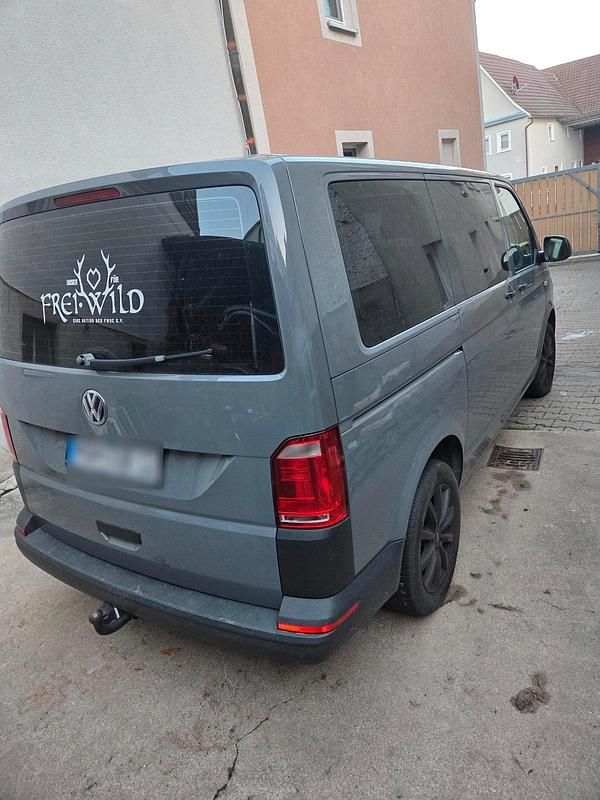 Gebraucht VW Transporter 102 PS (75 kW) 2016 Grau Van