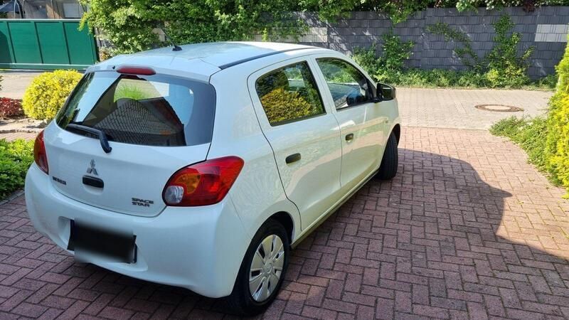 Weiß Gebraucht 2015 Mitsubishi Space Star Classic Collection Kleinwagen | 3.900 € (Superpreis) - Bild 1/4