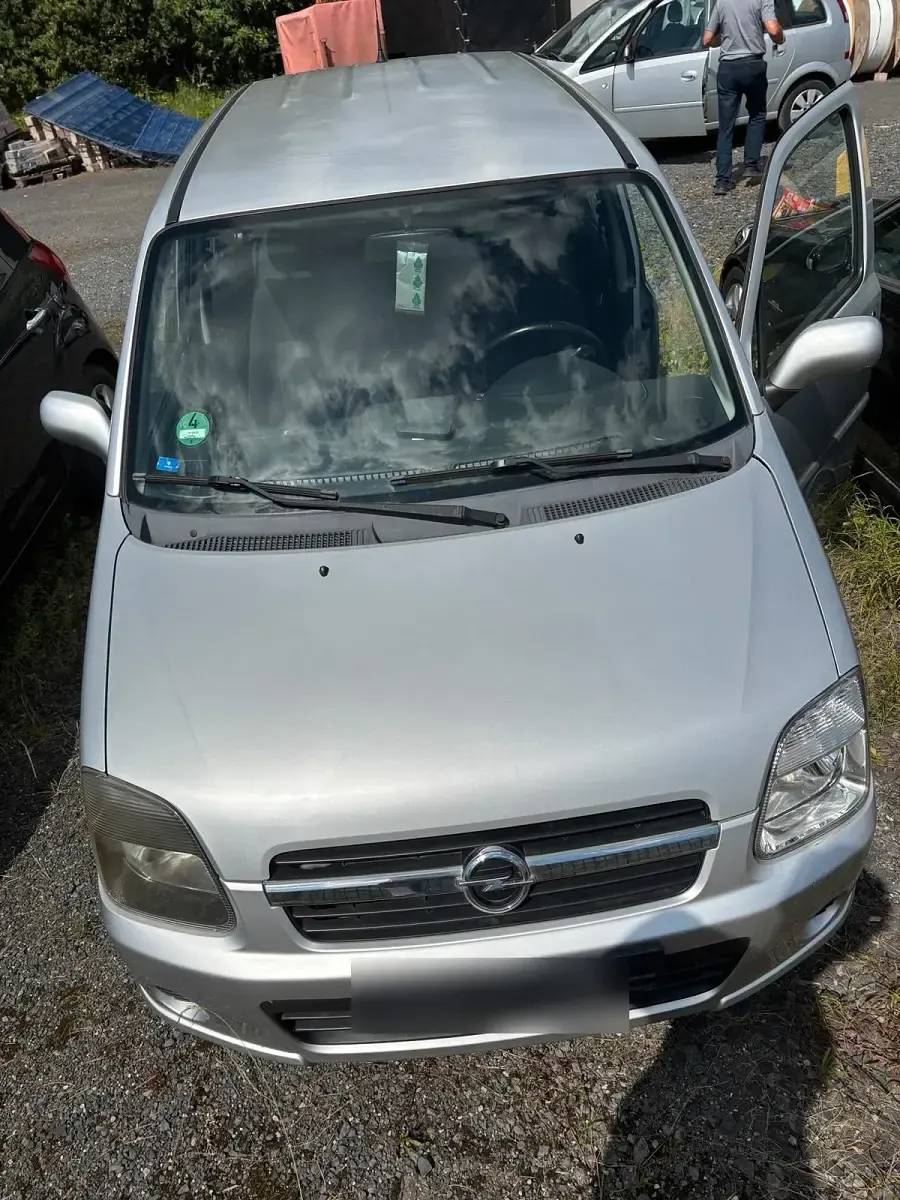 Gebraucht Opel Agila 58 PS (42 kW) 2004 Grau Van / Kleinbus