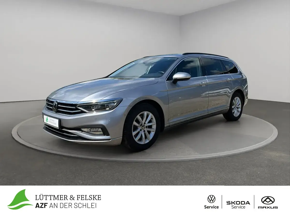 Gebraucht VW Passat Business 150 PS (110 kW) 2023 Kombi