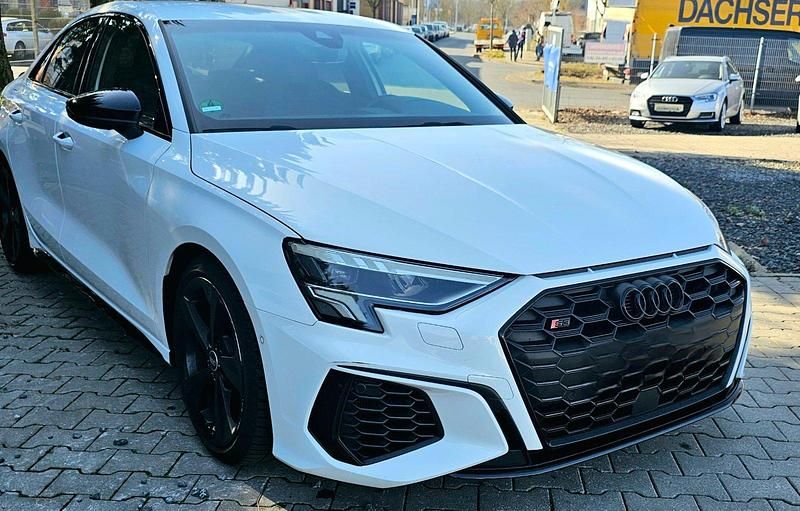 Gebraucht Audi S3 Comfort 310 PS (228 kW) 2022 Weiß Limousine
