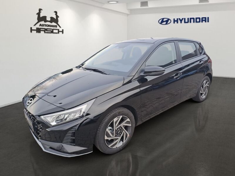 Schwarz Neu 2025 Hyundai i20 Trend Limousine | 22.490 € (Fairer Preis) - Bild 1/4