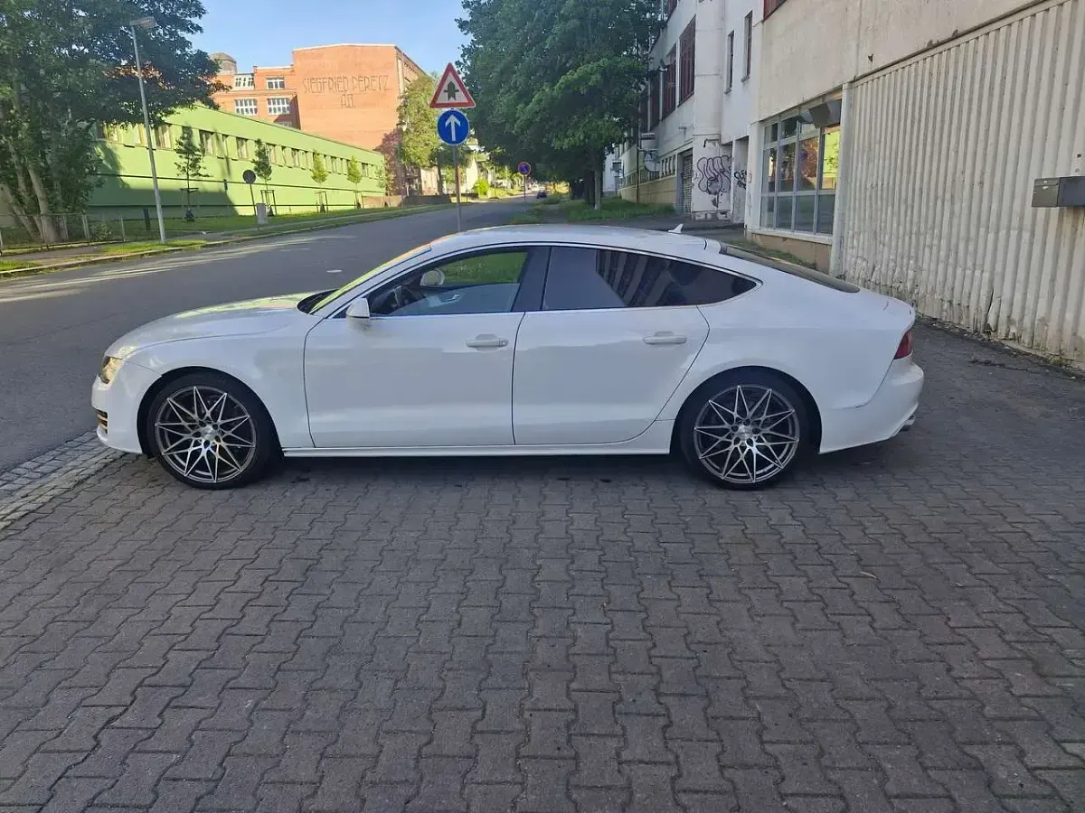 Gebraucht Audi A7 245 PS (180 kW) 2013 Ibisweiß Kleinwagen