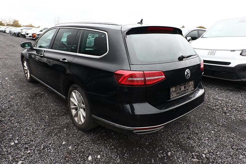Gebraucht VW Passat Alltrack Highline 239 PS (175 kW) 2019 Deep black perleffekt Kombi