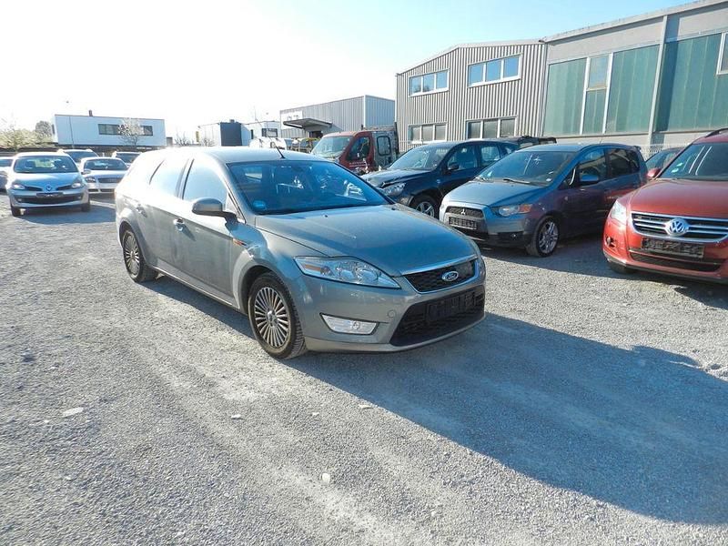 Gebraucht Ford Mondeo Titanium 220 PS (161 kW) 2008 Grün Limousine