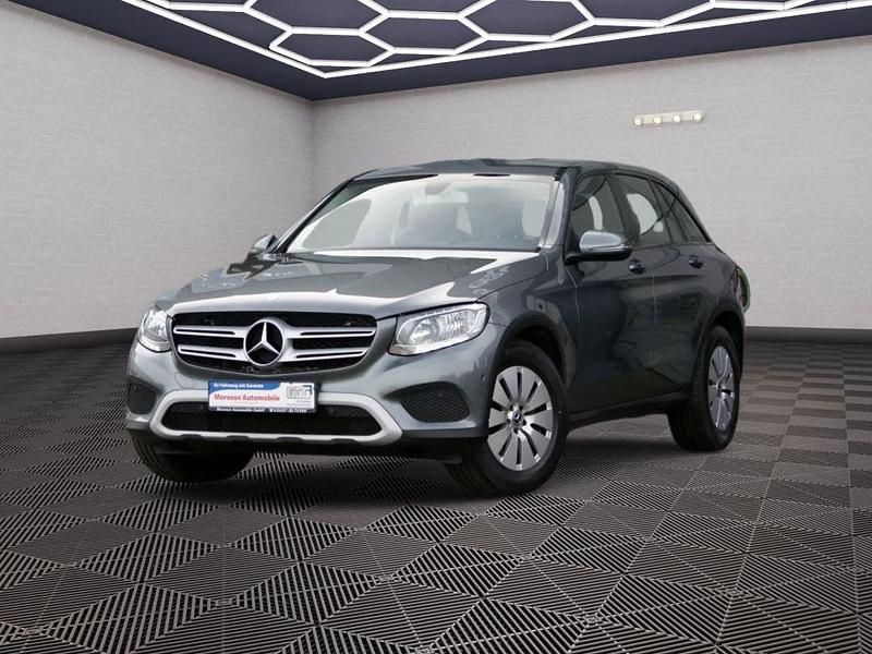 Grau Gebraucht 2017 Mercedes GLC220 SUV | 24.600 € (Guter Preis) - Bild 1/4