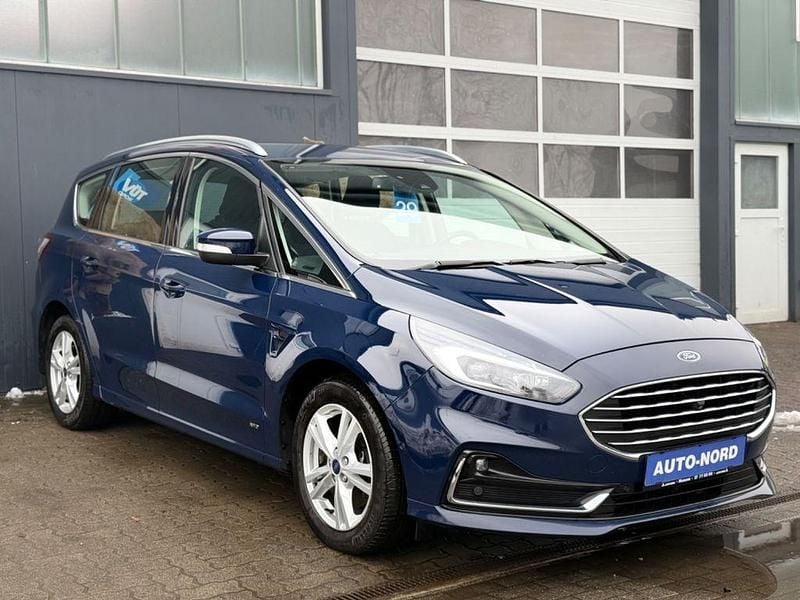 Blau Gebraucht 2020 Ford S-MAX Titanium Van / Kleinbus | 16.990 € (Etwas zu teuer) - Bild 1/3