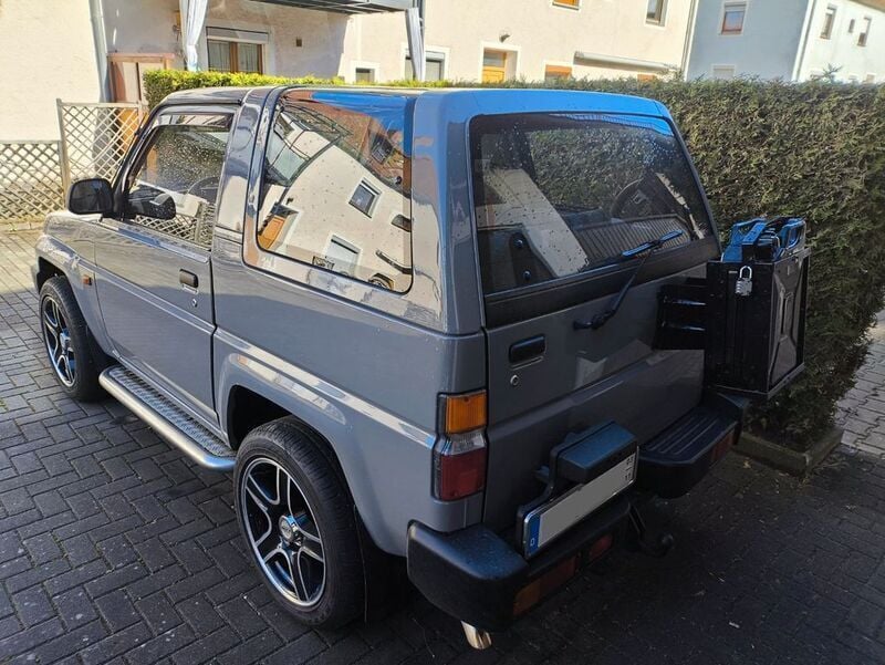 Gebraucht Daihatsu Rocky 95 PS (69 kW) 1992 Grau SUV