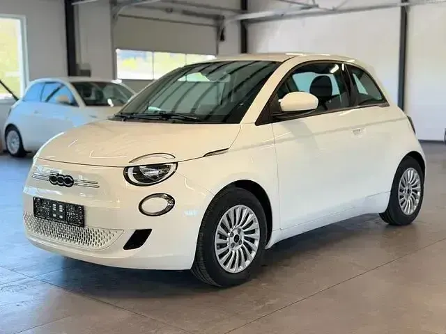 Gebraucht Fiat 500e 86 kW (118 PS) 2023 Weiß Limousine
