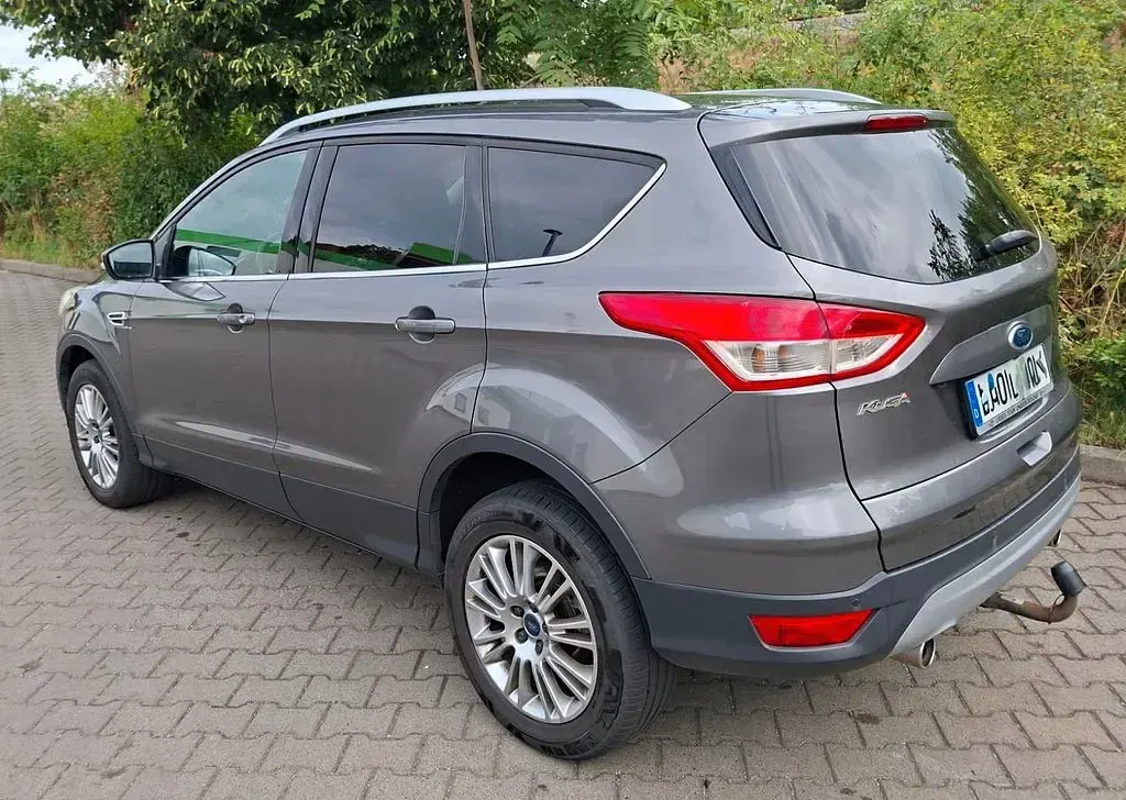 Używany Ford Kuga 140 KM (102 kW) 2013 Szary SUV