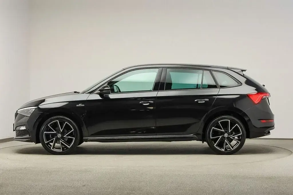 Gebraucht Skoda Scala Monte Carlo 150 PS (110 kW) 2022 1z schwarzmagic perleffekt Kleinwagen
