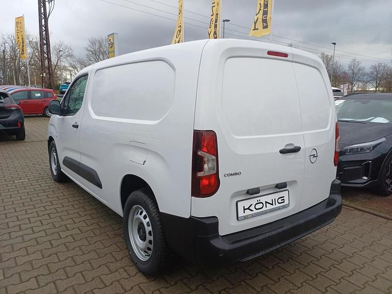 Neu Opel Combo Edition 102 PS (75 kW) 2025 Weiß Limousine