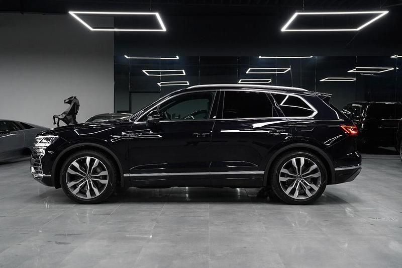 Gebraucht VW Touareg 381 PS (280 kW) 2022 Schwarz SUV