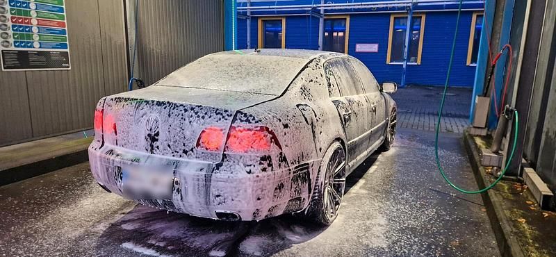 Gebraucht VW Phaeton 335 PS (246 kW) 2009 Schwarz Limousine