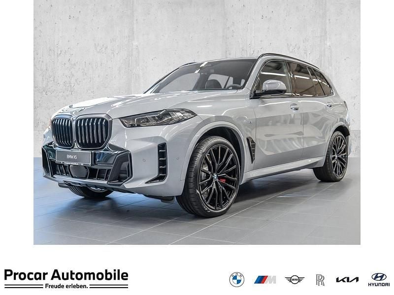 Neu BMW X5 M Sport 298 PS (219 kW) 2025 Grau SUV