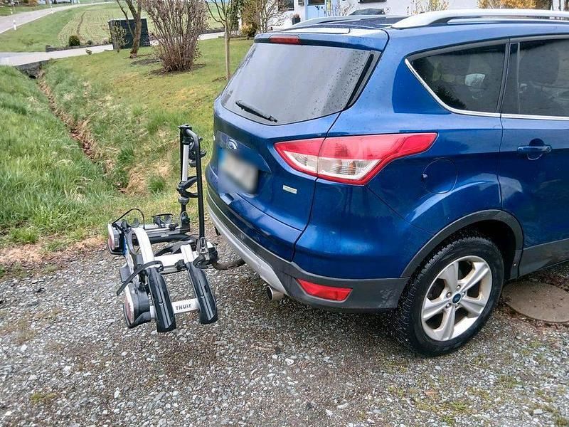 Gebraucht Ford Kuga 150 PS (110 kW) 2016 Blau SUV