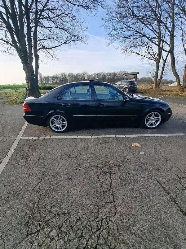 Gebraucht Mercedes E320 Elegance 224 PS (164 kW) 2004 Schwarz Limousine